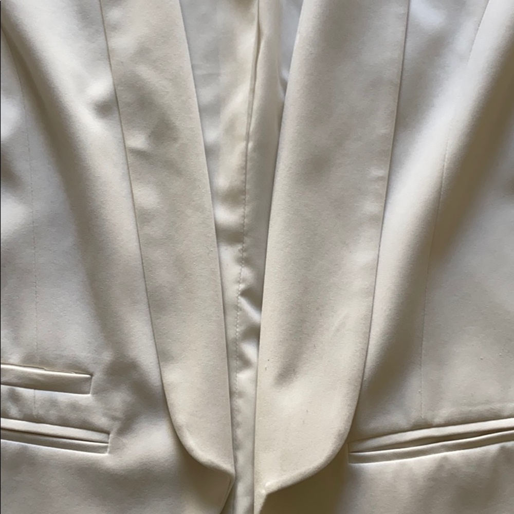 Ivory Blazer - Picture 7 of 7